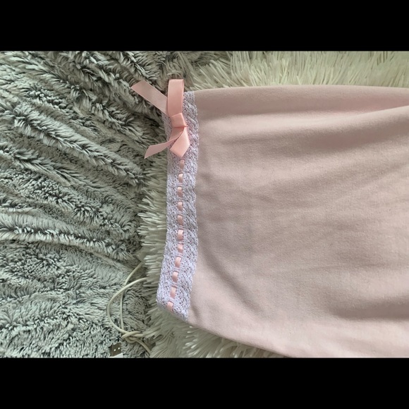 American Girl pyjamas, girls size 8/10, perfect condition, pink, soft fabric - Picture 3 of 3